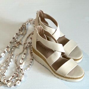SOUL by Naturalizer Beige Ankle Strap Wedges NWOT